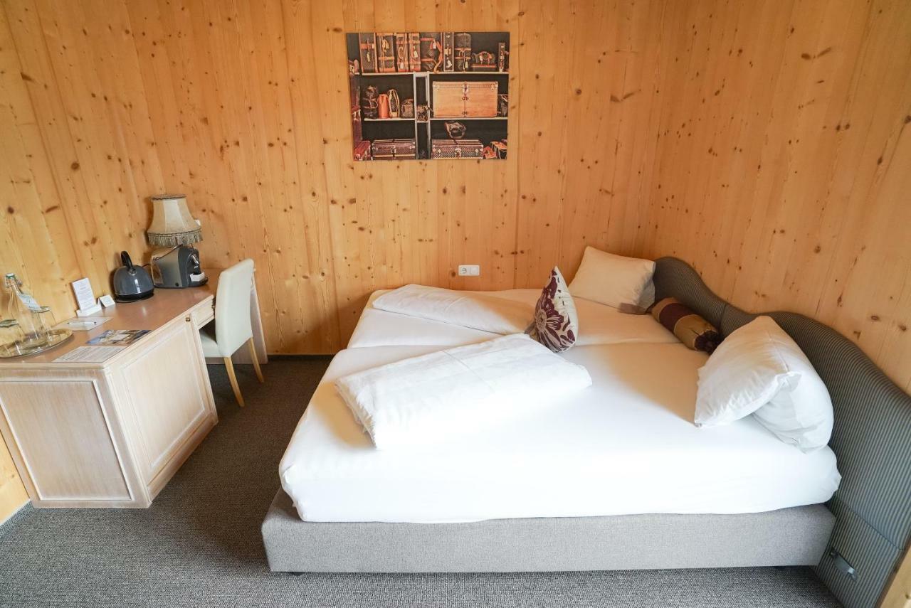 Falken Horst Lienz Exteriör bild